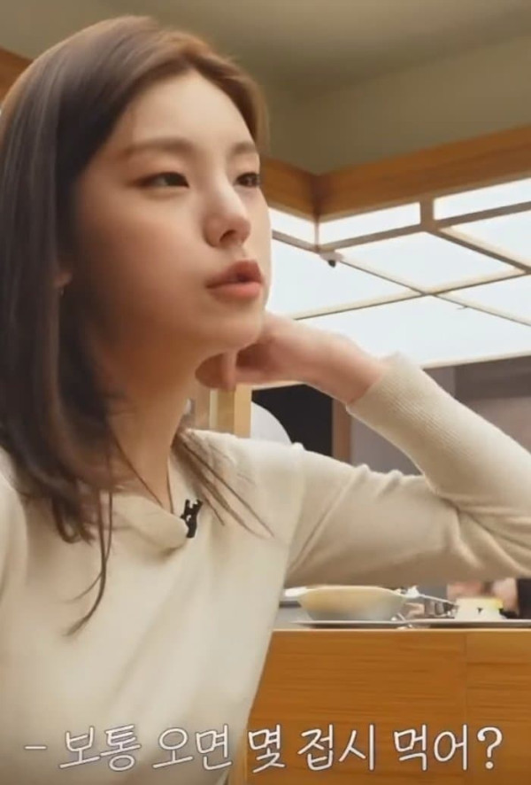 초밥 엄청 많이(?) 먹는다는 있지 예지&amp;류진